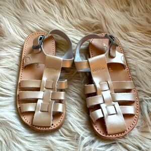 Freshly Picked Sandals Size 8 champagne